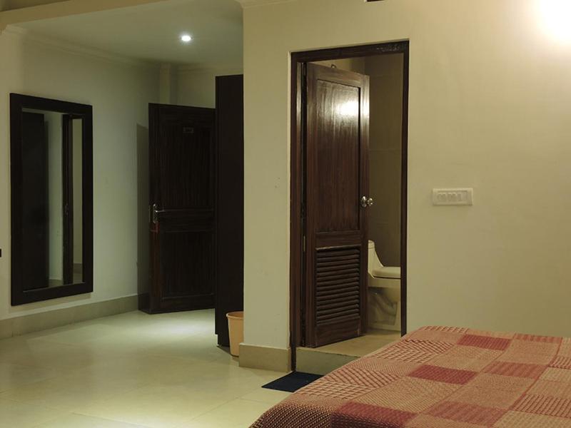 Marina'S Motel Bagdogra Εξωτερικό φωτογραφία