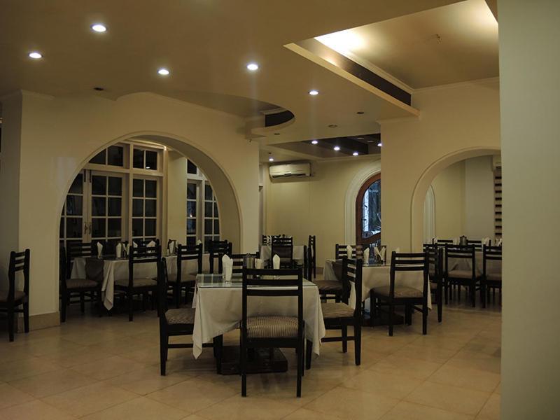 Marina'S Motel Bagdogra Εξωτερικό φωτογραφία